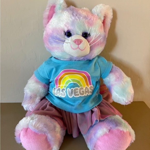 Build-A-Bear Other - Build a Bear Pastel Swirl Kitty Las Vegas Graphic Tee Skirt with Pink Carrier